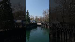 How to Take the Ferry to the Toronto Islands [upl. by Hollinger]