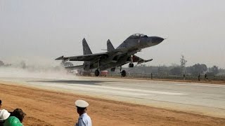 8 IAF Jets Touch Down On AgraLucknow Expressway [upl. by Darum]