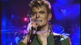 DAVID BOWIE  THE JEAN GENIE  LIVE NY 1997 [upl. by Elleynad]