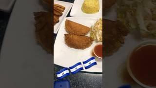 Trying Salvadoran food for the first timeelsavadorfoodie [upl. by Durarte833]