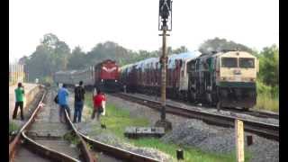 Mangalore Mumbai Superfast Express Screams Away [upl. by Eetsirk690]