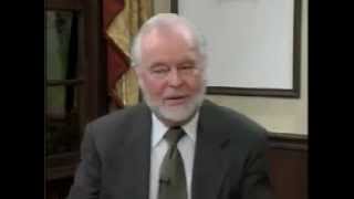 Collectivism and Individualism Explained by G Edward Griffin [upl. by Pirozzo]