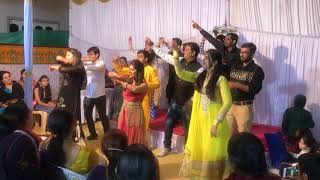 Taaron kaa chamakta gehna ho  Hency wedding dance [upl. by Novar]