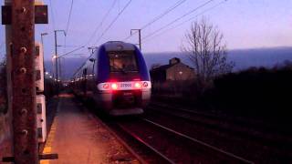 132Croisement de 2 Z 27500 en gare de Cagny [upl. by Calvo742]