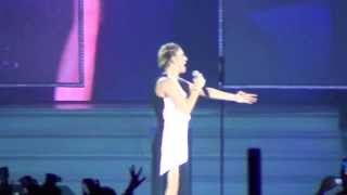 Emma  Sarò libera Live  Palapartenope  Napoli FULL HD  03122013 [upl. by Atrahc]