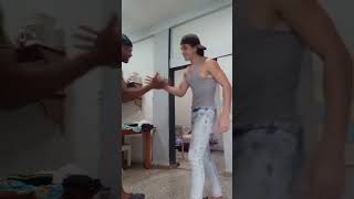 Como se saludan los chinos shorts comedy youtubeshorts viral humor funnyshorts [upl. by Esila]