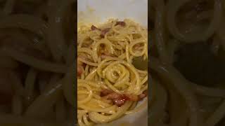 Espaguetis a la carbonara auténtica con beicon 🥓 [upl. by Newo291]