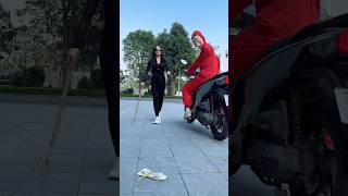 Money Heist vs Police 103 moneyheist parkour police escape shorts slohey [upl. by Lara325]