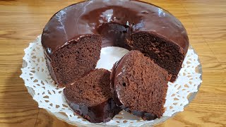 طريقة تحضير كيك الشوكولاتة مع صوص الشوكولاتة Moist Chocolate Cake with Chocolate Ganache Recipe [upl. by Conard]