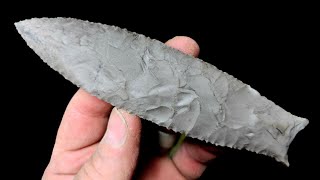 Flintknapping Medium Rare Novaculite [upl. by Nyrat254]