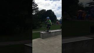 Scooting around scoot scootertricks tricks grind smooth skatepark [upl. by Horwitz429]