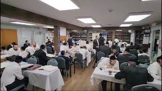 Motzei Yom Kippur Learning at Scheiners Shul [upl. by Nilrem]