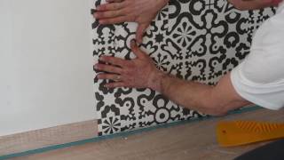 Jak tapetovat s vliesovými tapetami Lavmi  How to hang Lavmi nonwoven wallpapers [upl. by Evered]