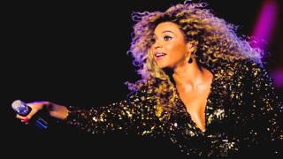 Beyonce  Irreplaceable live at Glastonbury [upl. by Nawor]