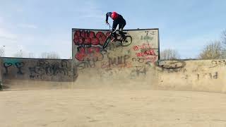 Luke Lewis 540’ king bmx Waltham Abbbey freestyle [upl. by Aieki543]