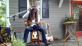 Justin Johnson Plays A Homegrown Strings 4 String Cigar Box Guitar [upl. by Daffi341]