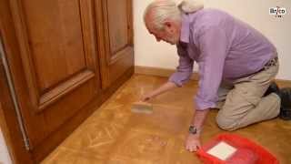 Rénoverrevernir un parquet vitrifié  Bricolage avec Robert [upl. by Anawot]