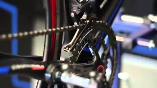 Instalacion del grupo Campagnolo EPS 55 ajustes finales [upl. by Aridatha680]