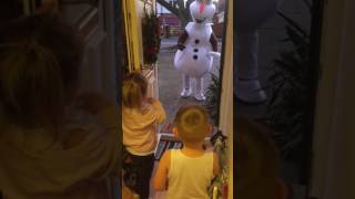 Olaf the snowman meets children Their wish came true frozen olaf [upl. by Topper]