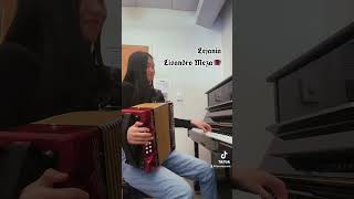 Lejanía  Lisandro Meza acordeón con piano [upl. by Ihsir963]