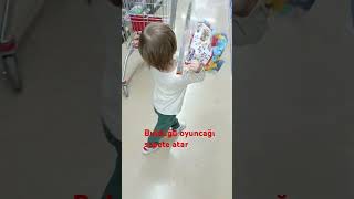 Çok güzel oyuncaklar bulduk 😃🥰 çocukoyunları baby cocuklaricin funny cutebaby [upl. by Anuahsal123]