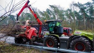 Claas Xerion 5000 mit JENZ HEM 820 Z [upl. by Leahsim430]