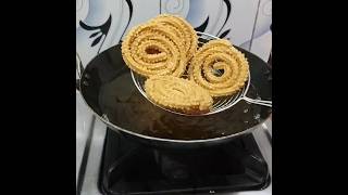 Instant chakli recipe ytshorts chakli [upl. by Rubinstein658]