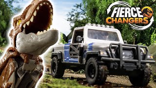 Tyrannosaurus rex Appears Out of Nowhere 🦖  Jurassic World Fierce Changers  Mattel Action [upl. by Xuaegram]