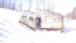 Bandvagn 206 i snö och uppförsbacke Bv 206 in snow and steep up slope [upl. by Favian]