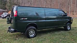 2005 Chevy Express Extended 3500 4x4 Quigley Engine Idling Lights on [upl. by Alleuqcaj639]