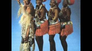 Mahlathini amp the Mahotella Queens  Melodi Yalla [upl. by Damalis]