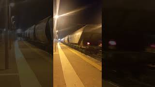 Merci GTS più tramogge in transito notturno alle 2240 a Centallo verso Torino 30102024 [upl. by Cerelia]