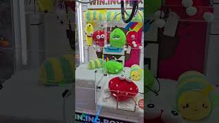 Capit boneka stroberry 😆 clawmachine clawmachineshort claw clawmachineindonesia shortanak fyp [upl. by Aratehs484]