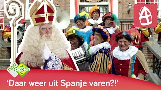 WIE KOMT ER ALLE JAREN  Sinterklaasliedjes  NPO Zappelin [upl. by Xena967]