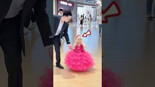 Little girl go in a mall with a beautiful outfit 😍 shorts respect youtubeshorts [upl. by Suaeddaht]