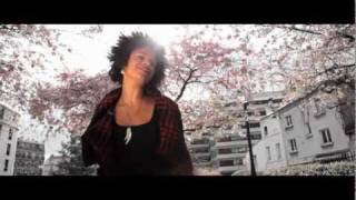 Marieme  Laisse Tomber Les Filles  Video officielle [upl. by Maite424]