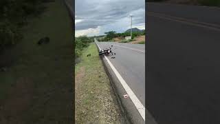 Blog CRN  Vítima reage a assalto toma revólver e detém ladrão na estrada de Jucurutu [upl. by Haikezeh]