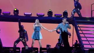 Te amo mas  Flor bertotti ft Federico amador  Movistar Arena  21092024 [upl. by Woodring]