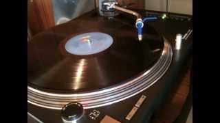 TECHNICS SL1210 MK2 Test [upl. by Ethben678]