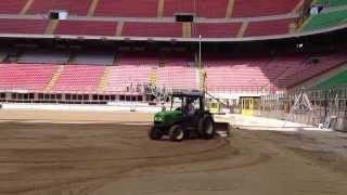 Livellamento top soil a lama laser levelling top soil with laser controlled blade [upl. by Christophe]