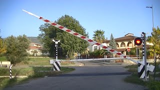 Spoorwegovergang Piane Crati I  Railroad crossing  Passaggio a livello [upl. by Tenaj972]