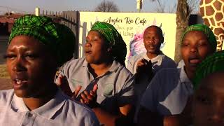 Sediba Sa Matshidiso Gospel Choir  Tsela nka e bona Official Music Video [upl. by Hgielra]