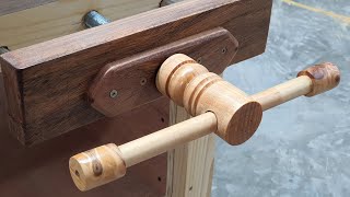 Bench Vise Simple  A DIY Woodworking Project [upl. by Lowney664]