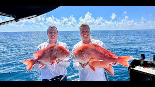 2 TAUPES DOES AIRLIE BEACH  SUCCESSFUL FISHING ON THE GREAT BARRIER REEF [upl. by Andris235]