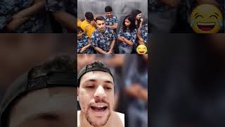 Na vida eu sou o de amarelo kkkk funny viralvideo risada maisviews [upl. by Latyrc]