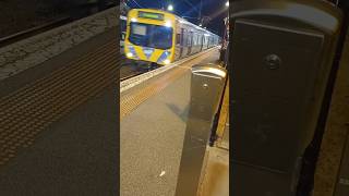 Amazing Melbourne public transport with Trains and buses at 8pm connecting each other [upl. by Leshia]