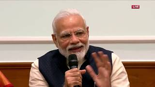 Women’s Day  PM Narendra Modi remarks at ‘Nari Shakti’ Awardees Event [upl. by Severn]