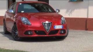 Essai Alfa Romeo Giulietta 1750 TBi Quadrifoglio Verde [upl. by Ecirtnom]