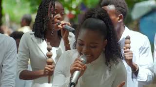 Liliane Mwimpe dans Puekalelu version 2 live recording [upl. by Macknair]