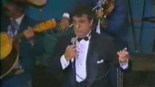 Placido Domingo sings with Mariachi band [upl. by Notwal557]